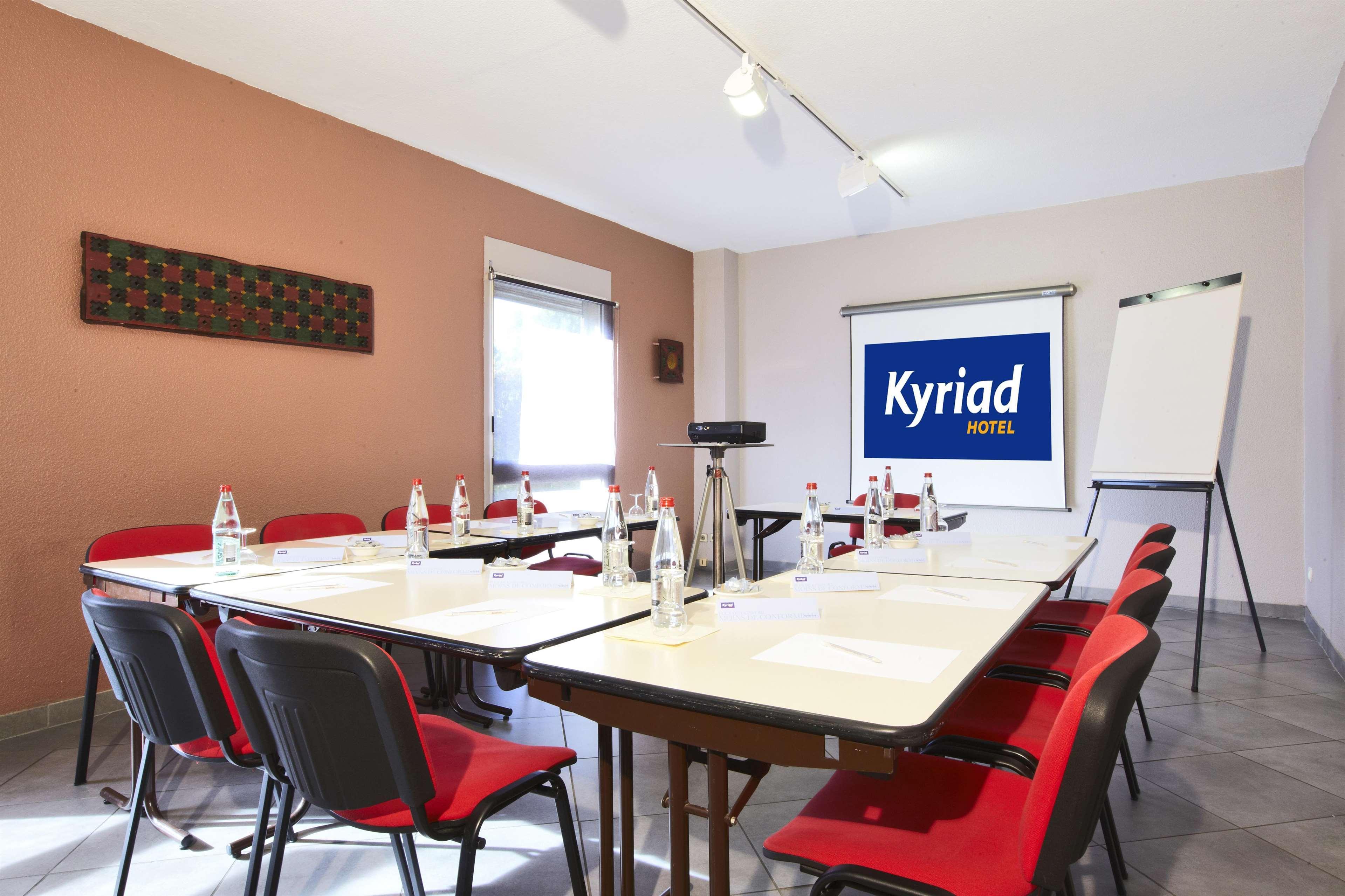 Kyriad Toulon Est Hyeres La Garde La Garde  Exterior photo